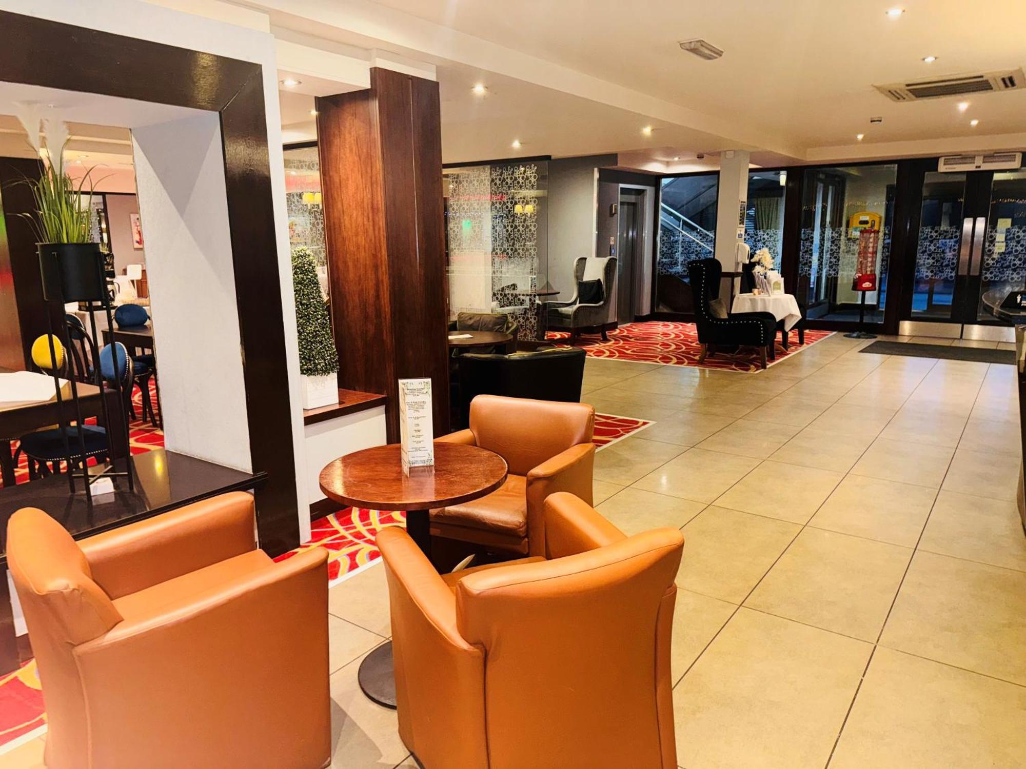 Blanco'S Hotel พอร์ตทัลบอต ภายนอก รูปภาพ