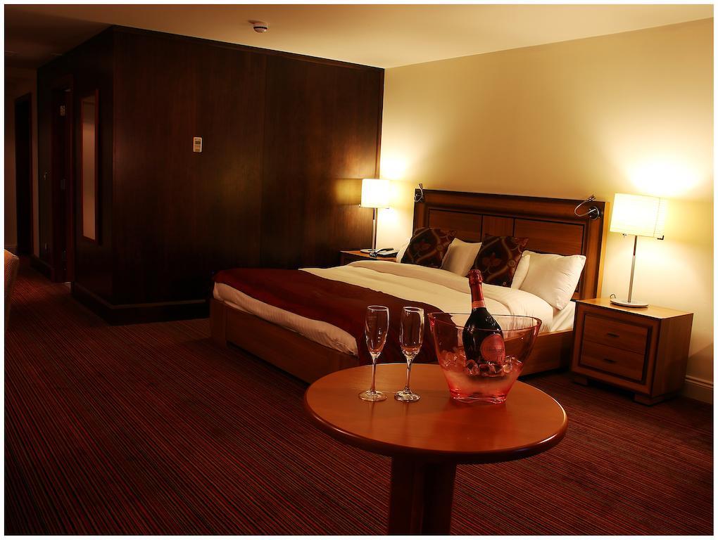 Blanco'S Hotel พอร์ตทัลบอต ภายนอก รูปภาพ