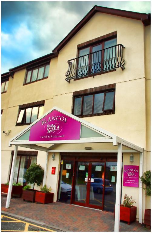 Blanco'S Hotel พอร์ตทัลบอต ภายนอก รูปภาพ